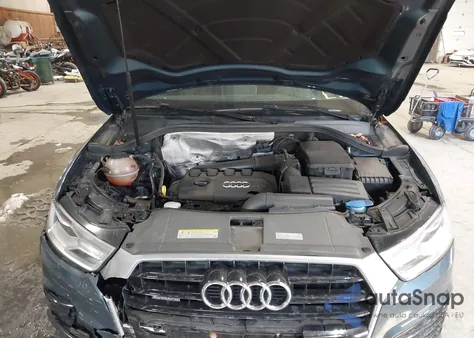 2018 Audi Q3 2.0T Premium/2.0T Sport Premium z USA, uszkodzony, nr VIN WA1ECCFS2JR024525